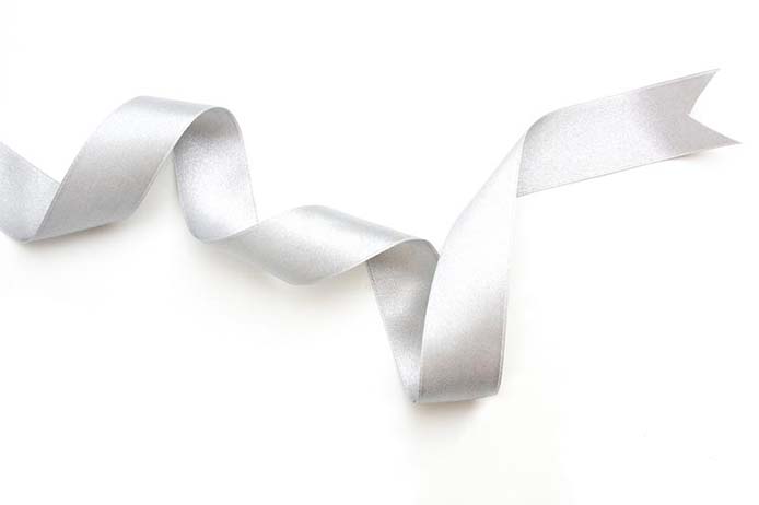 white ribbon